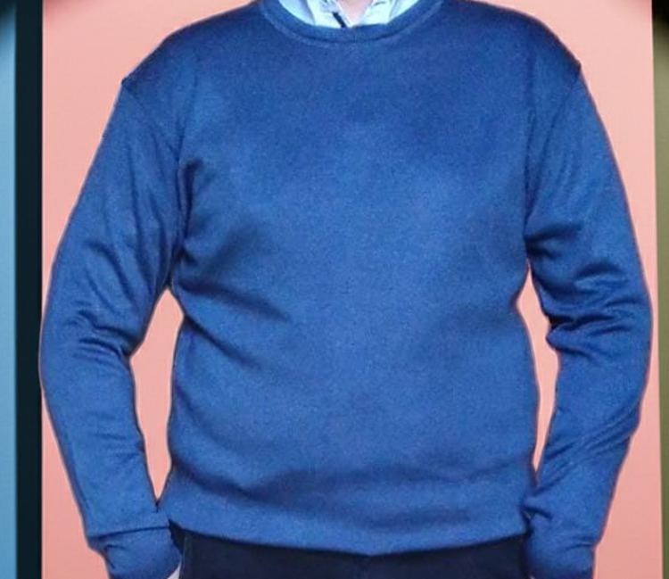 Sweter-męski-niebieski-pod-szyję.png